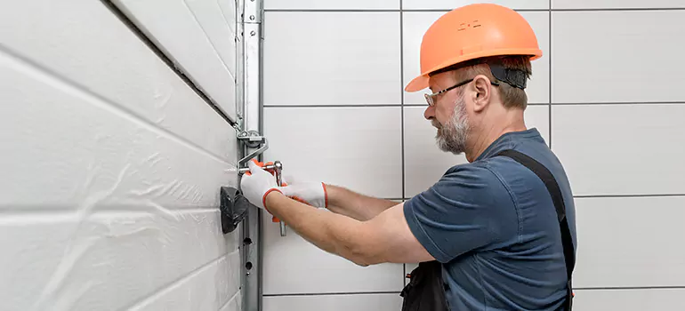 Garage Door Repair in Orlando