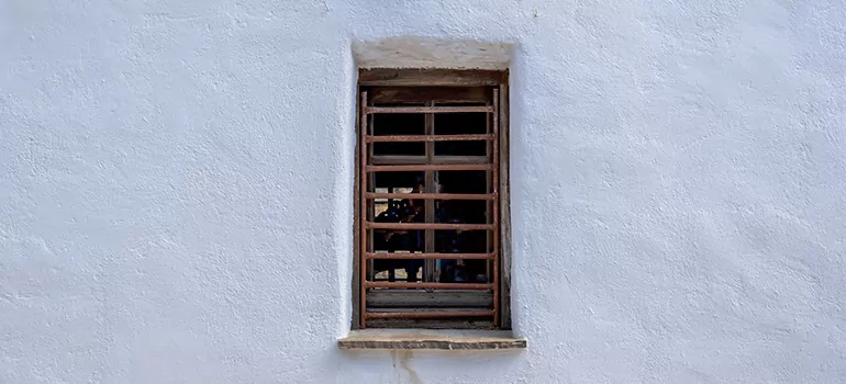Residential Accordion Door Repair in Orlando, FL